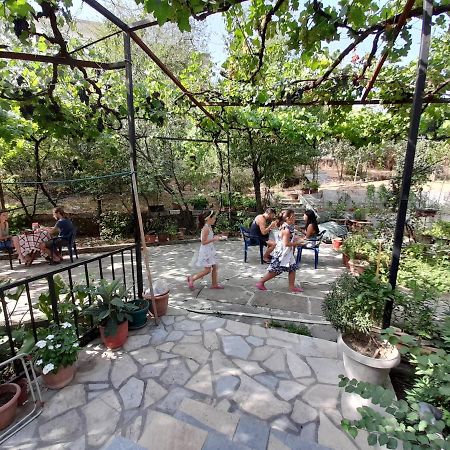 Camping Late Gjirokastër Екстериор снимка