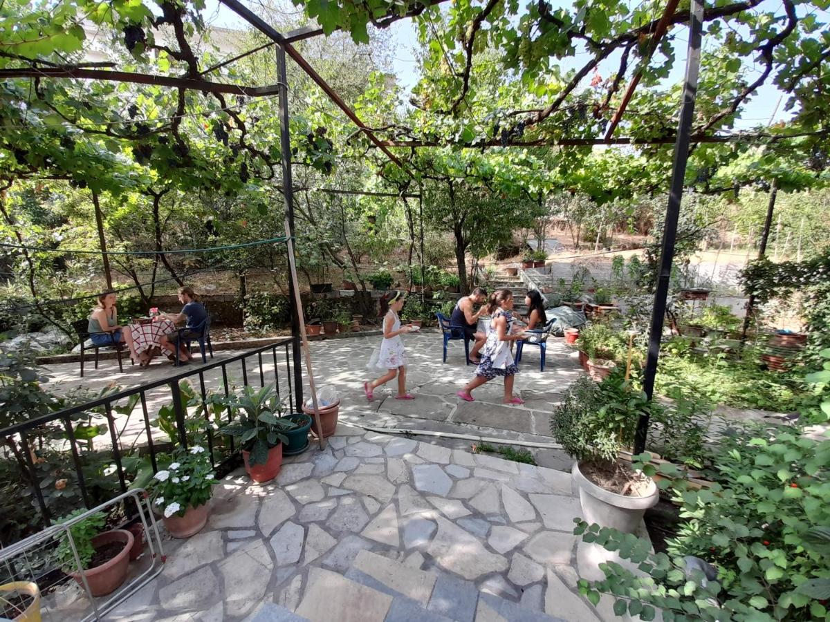Camping Late Gjirokastër Екстериор снимка