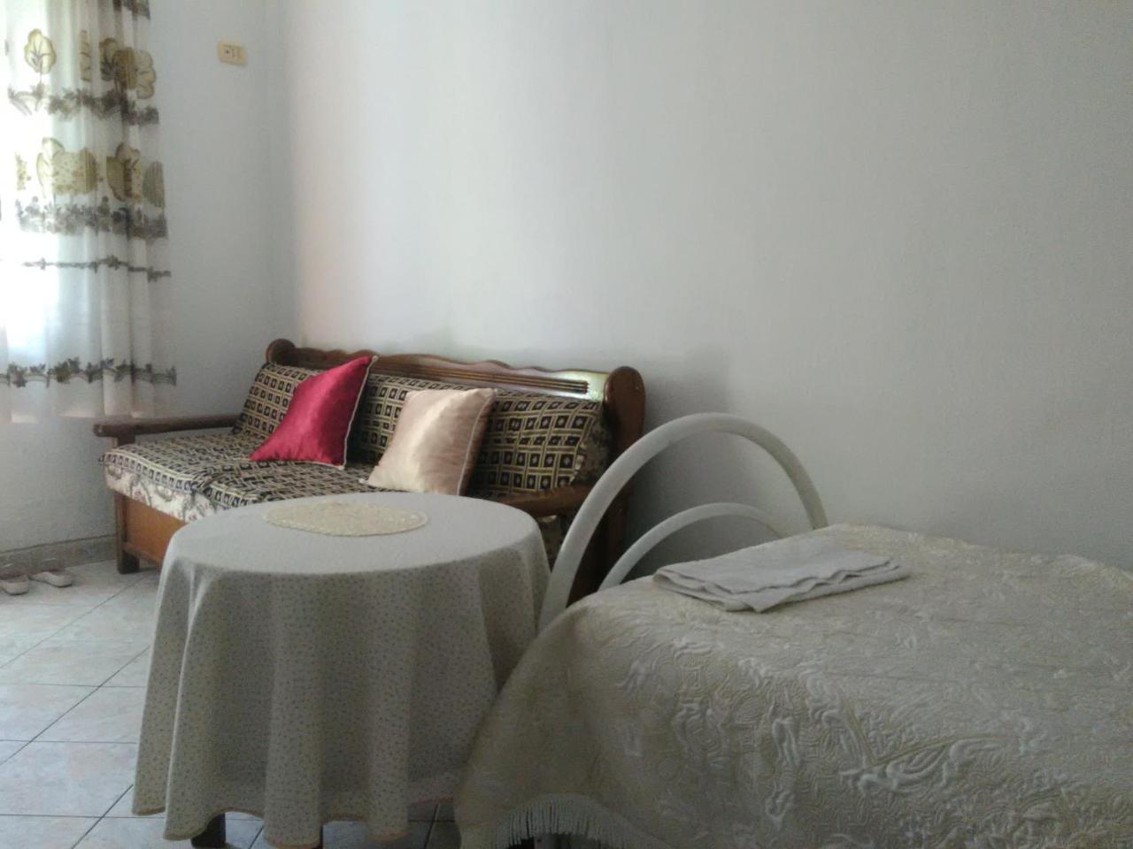 Camping Late Gjirokastër Екстериор снимка
