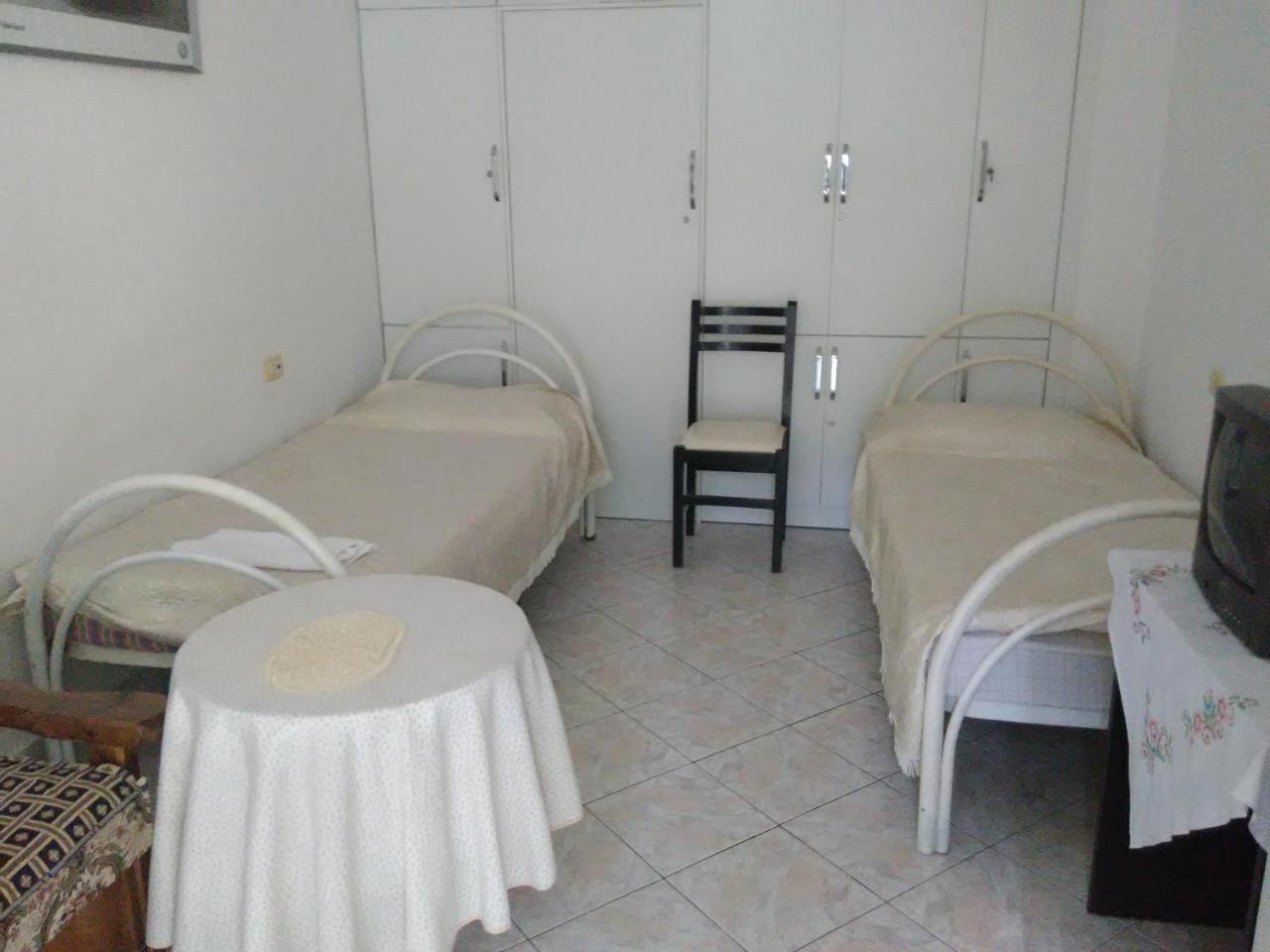 Camping Late Gjirokastër Екстериор снимка